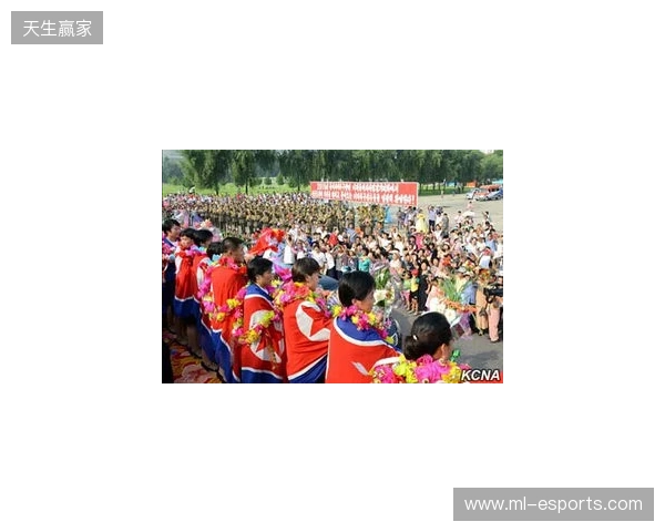 夺得湘超冠军!永州队球员乘坐花车回城,市民夹道欢迎