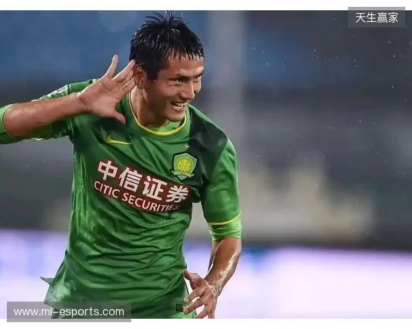 邵佳一：国足没有梅西C罗姆巴佩，不可能把球给一个人就解决问题