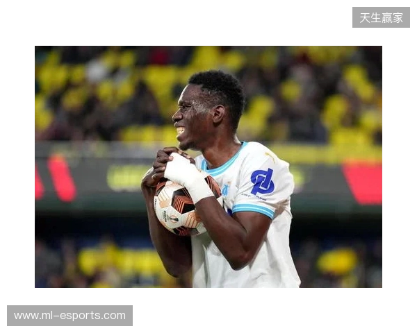 水晶宫vs利兹联：布伦南-约翰逊、伊斯梅拉-萨尔首发，卡尔弗特-勒温、卢卡斯-恩梅加出战